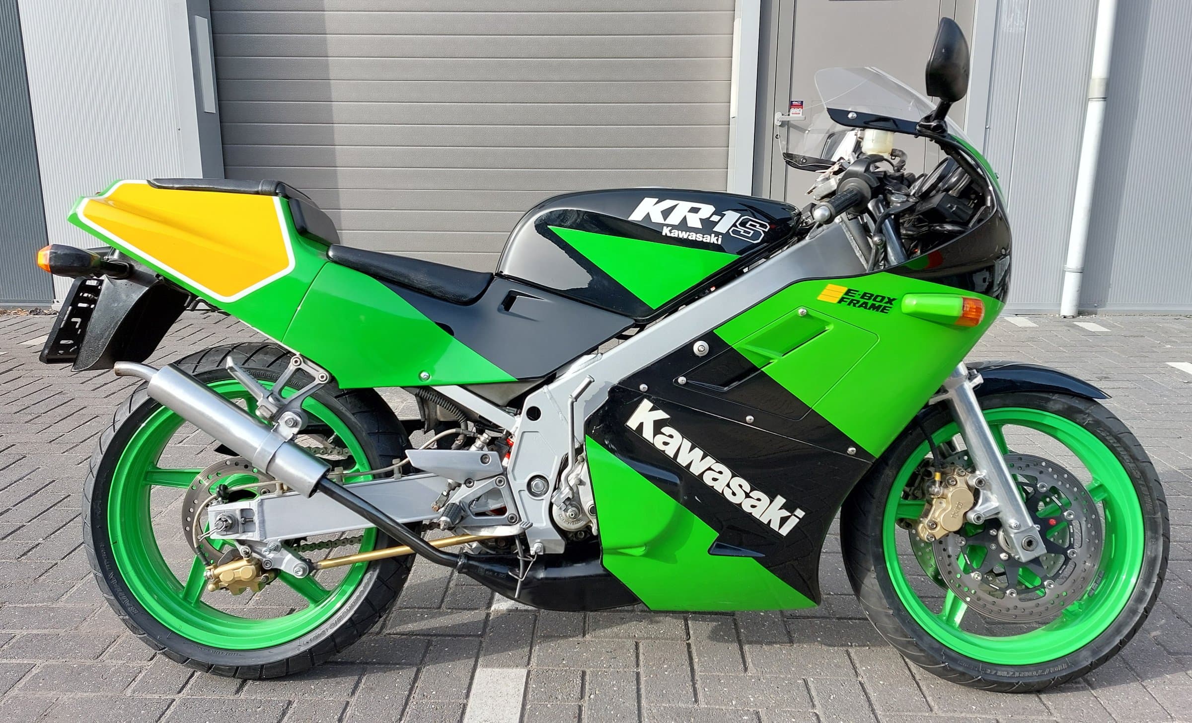 Kawasaki KR1S Black